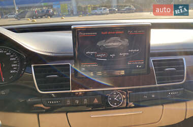 Седан Audi A8 2013 в Киеве