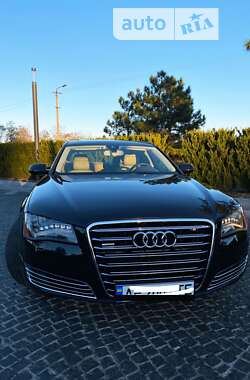 Седан Audi A8 2014 в 