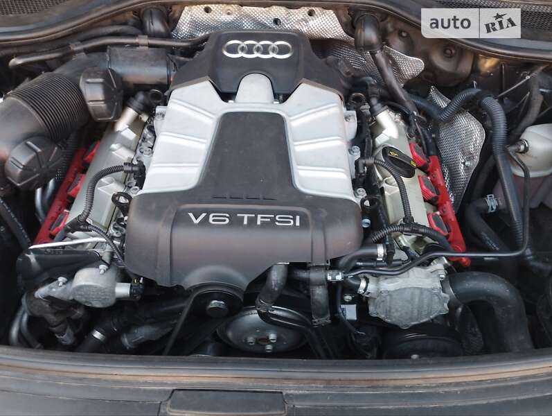Седан Audi A8 2014 в Дніпрі