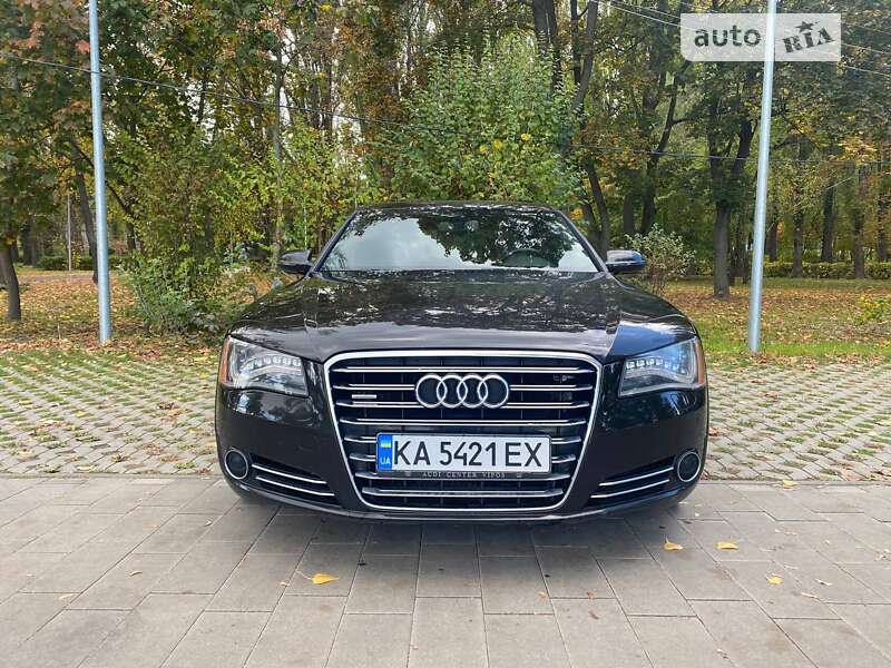 Седан Audi A8 2012 в Киеве