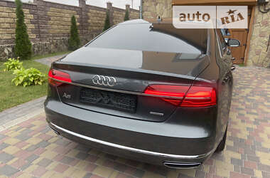 Седан Audi A8 2015 в Тернополі