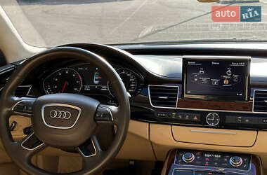 Седан Audi A8 2013 в Киеве