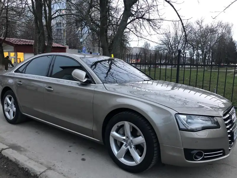 Audi A8 2010