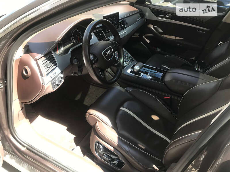 Седан Audi A8 2014 в Киеве