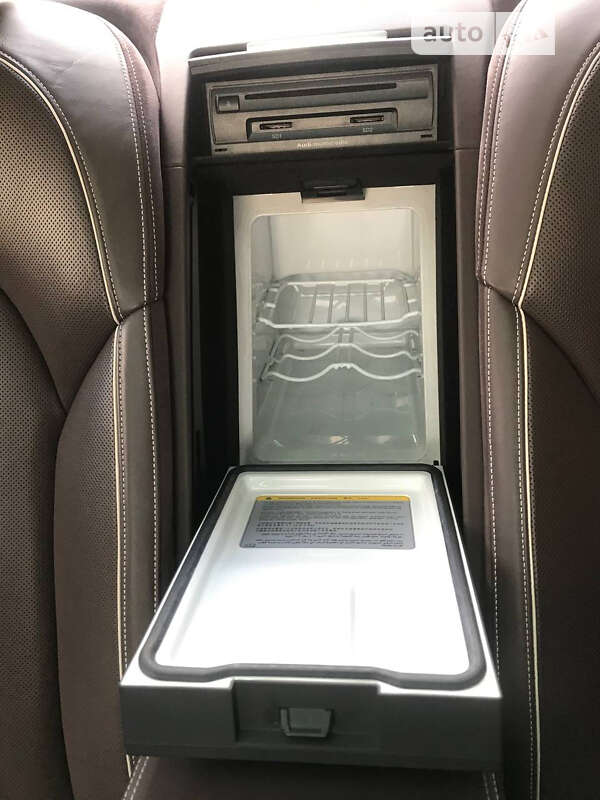 Седан Audi A8 2014 в Киеве