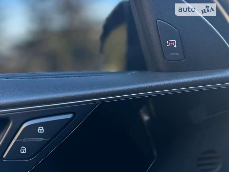 Седан Audi A8 2013 в Житомирі фото 27 Седан Audi A8 2013 в Житомирі