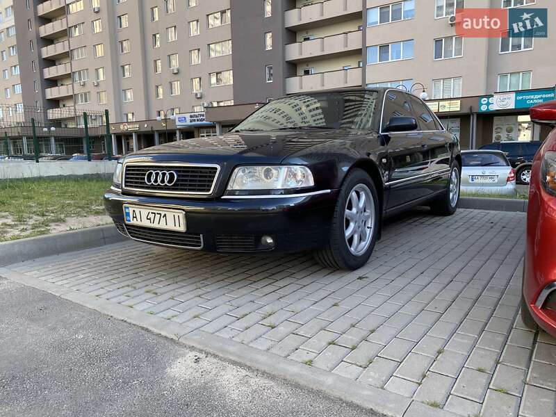 Седан Audi A8 2001 в Броварах