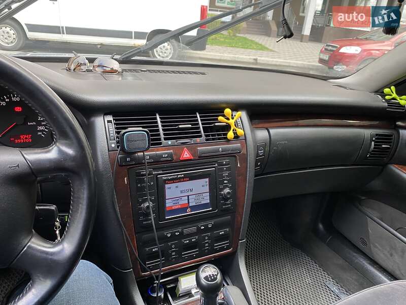 Седан Audi A8 2001 в Броварах