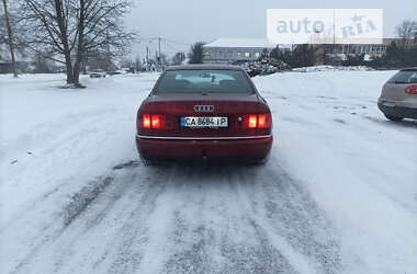 Седан Audi A8 2000 в Чигирину