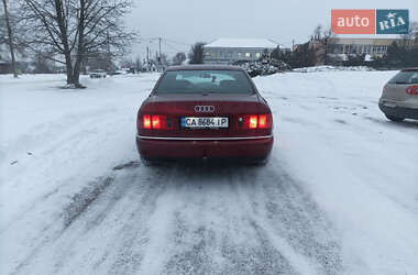 Седан Audi A8 2000 в Чигирине