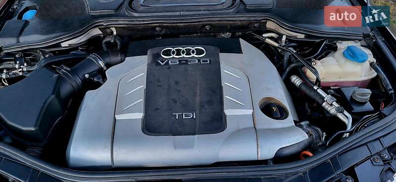 Седан Audi A8 2005 в Очакове