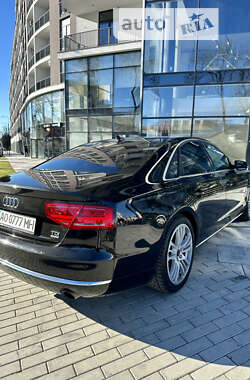 Седан Audi A8 2012 в Ужгороде
