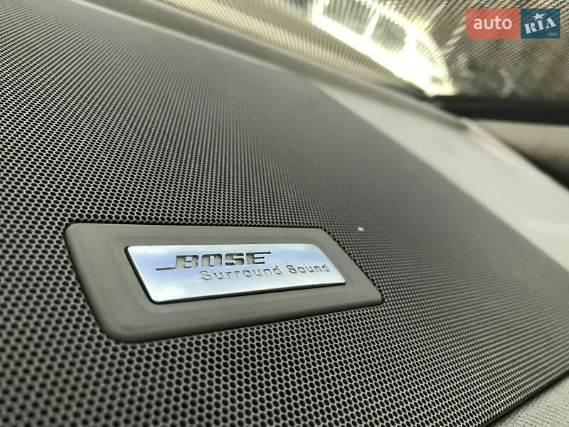 Седан Audi A8 2004 в Киеве
