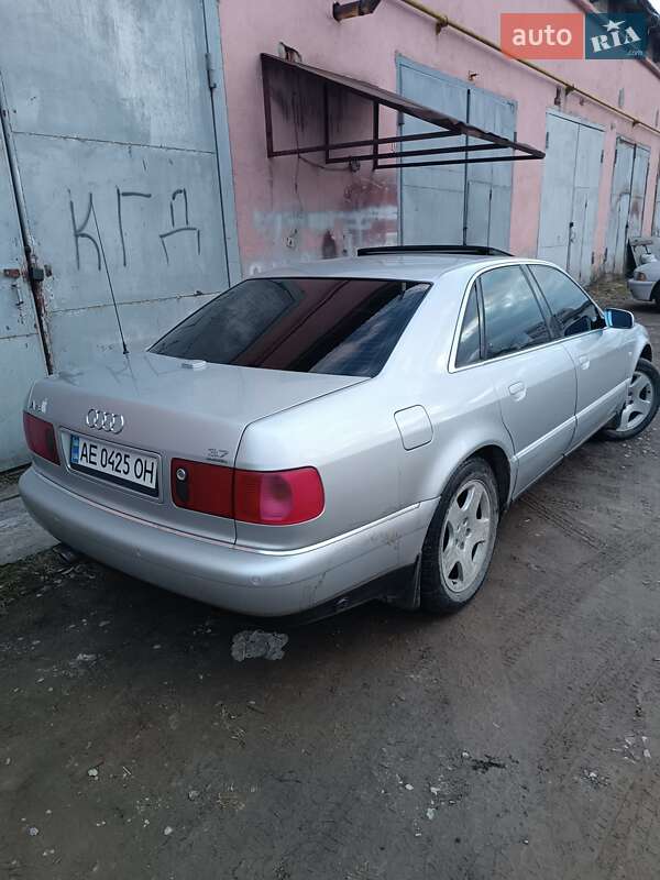 Седан Audi A8 2001 в Івано-Франківську