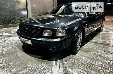 Седан Audi A8 2000 в Львові