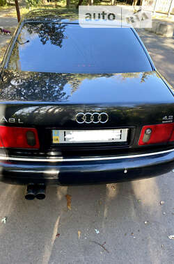 Седан Audi A8 2001 в Киеве