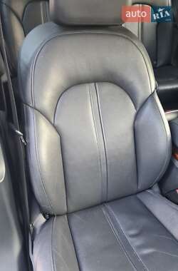 Седан Audi A8 2013 в 