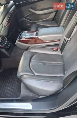 Седан Audi A8 2013 в 