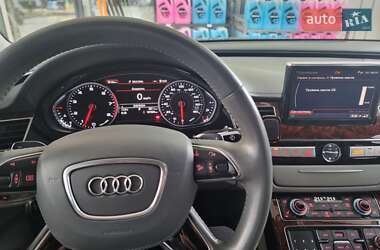 Седан Audi A8 2013 в Ивано-Франковске