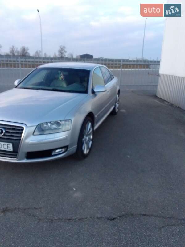 Седан Audi A8 2007 в 