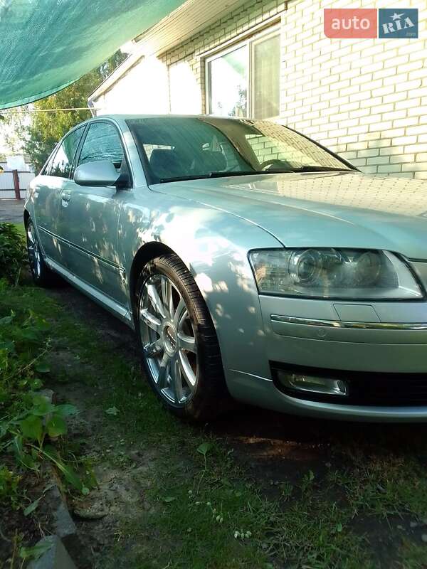 Седан Audi A8 2007 в Макарові