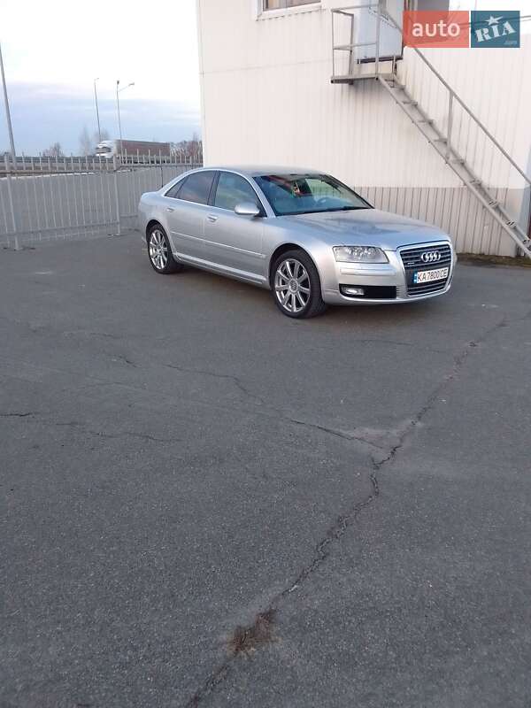Седан Audi A8 2007 в Макарові