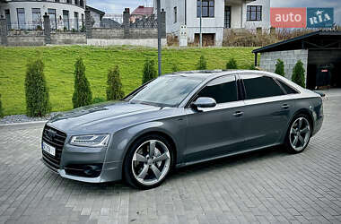 Седан Audi A8 2016 в 