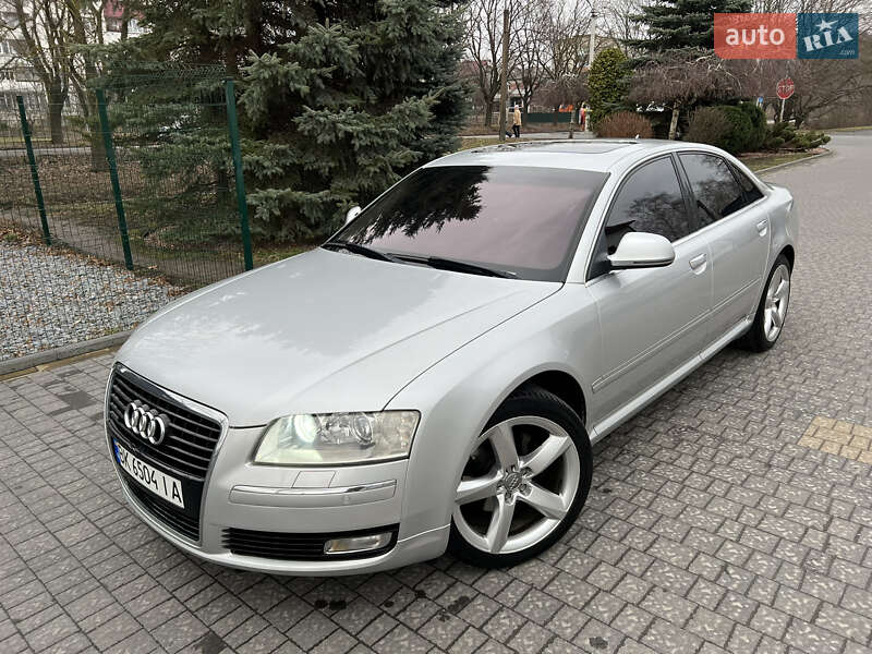 Седан Audi A8 2008 в Ровно