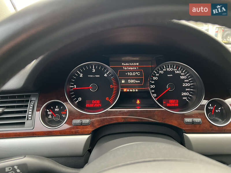 Седан Audi A8 2008 в Ровно