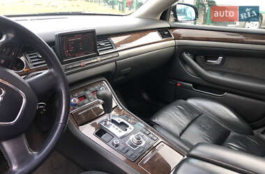 Седан Audi A8 2003 в 