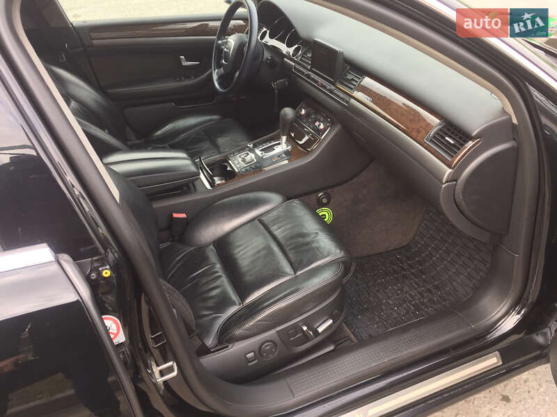 Седан Audi A8 2003 в Житомире