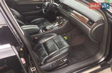 Седан Audi A8 2003 в 
