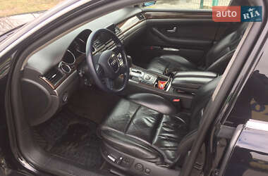 Седан Audi A8 2003 в 