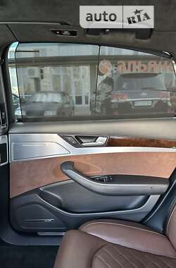 Седан Audi A8 2013 в Ивано-Франковске