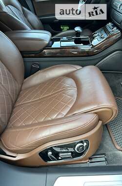 Седан Audi A8 2013 в Ивано-Франковске
