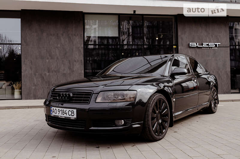 Седан Audi A8 2003 в Ужгороде