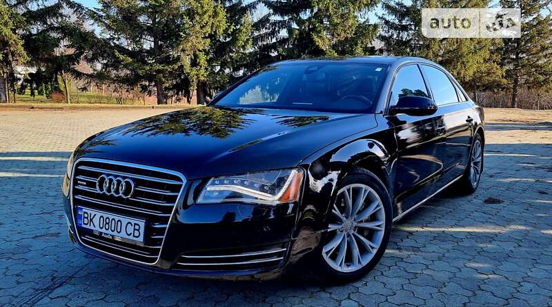 Седан Audi A8 2013 в 