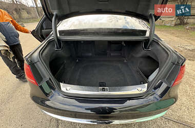 Седан Audi A8 2013 в Одесі