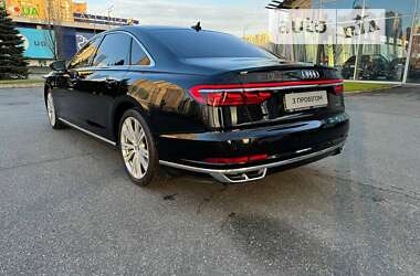 Седан Audi A8 2018 в Киеве