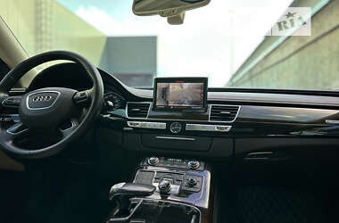 Седан Audi A8 2012 в Киеве