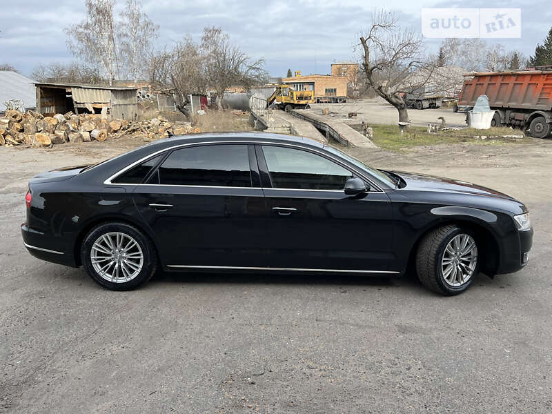 Седан Audi A8 2017 в Мироновке