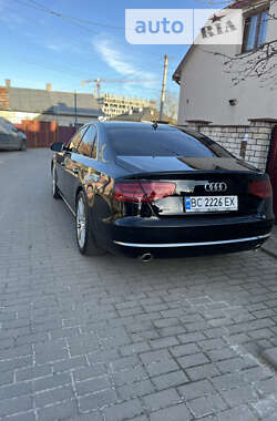Седан Audi A8 2013 в Львові