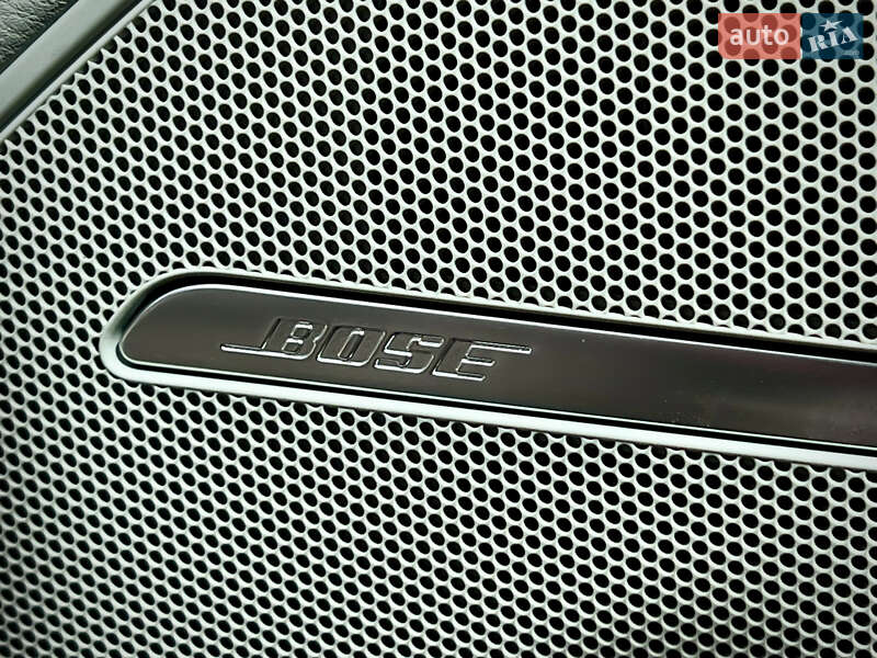 Седан Audi A8 2014 в Киеве