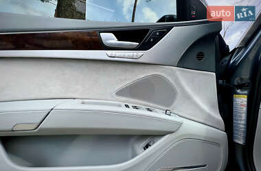 Седан Audi A8 2014 в 
