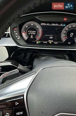 Седан Audi A8 2019 в 
