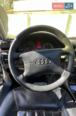 Седан Audi A8 1997 в 