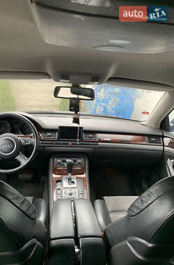Седан Audi A8 2003 в 