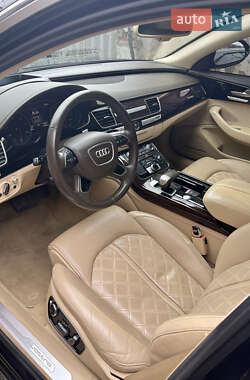 Седан Audi A8 2014 в Виноградове