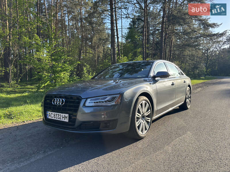 Седан Audi A8 2015 в Луцьку