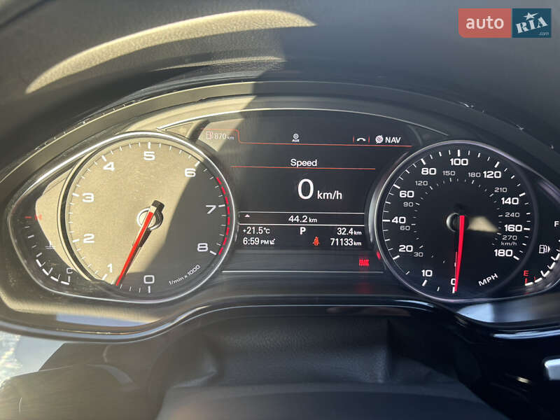 Седан Audi A8 2015 в Луцьку